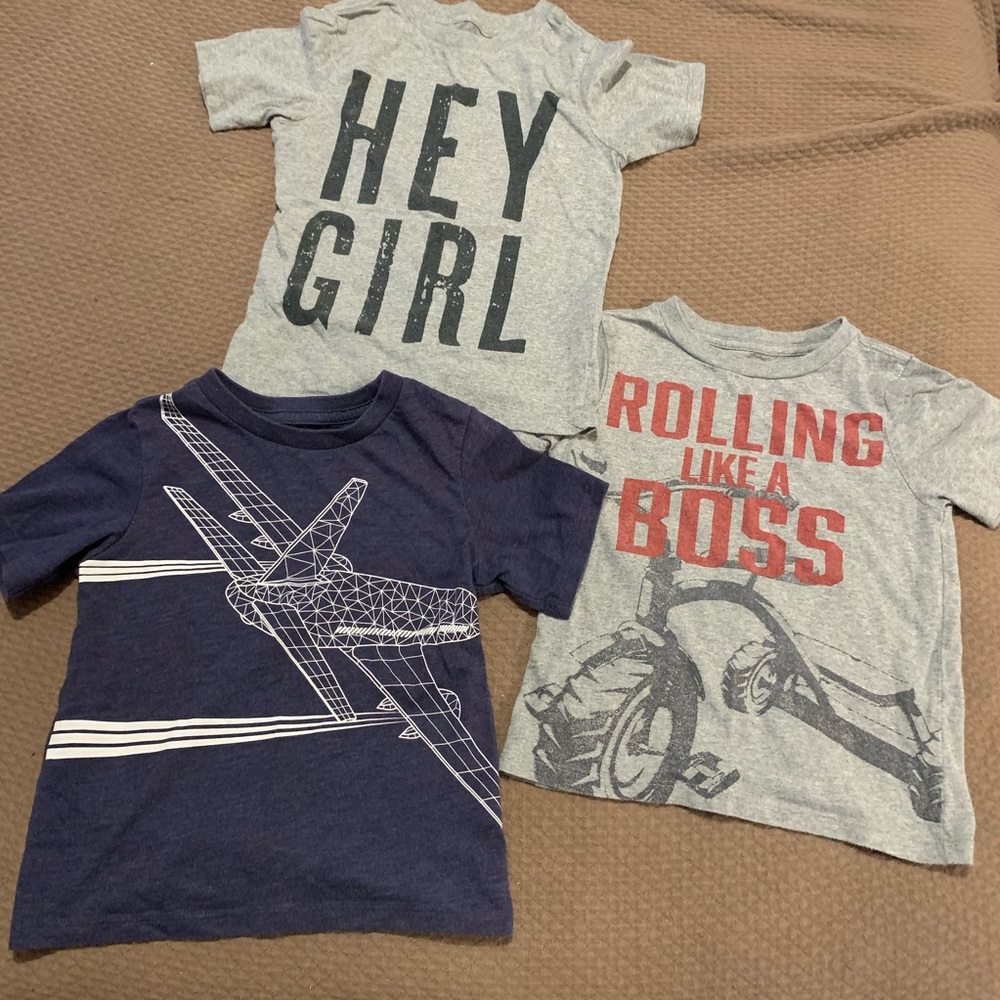 🚨5 size 3T toddler boy shirts